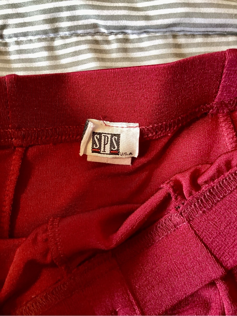 Vintage Button-Front Maxi Skirt in Deep Raspberry - Picture 4 of 4